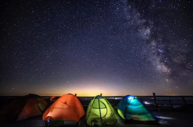 【冰山梁露營】第四紀冰川遺址-大美冰山梁，兩日休閑腐敗活動觀流星