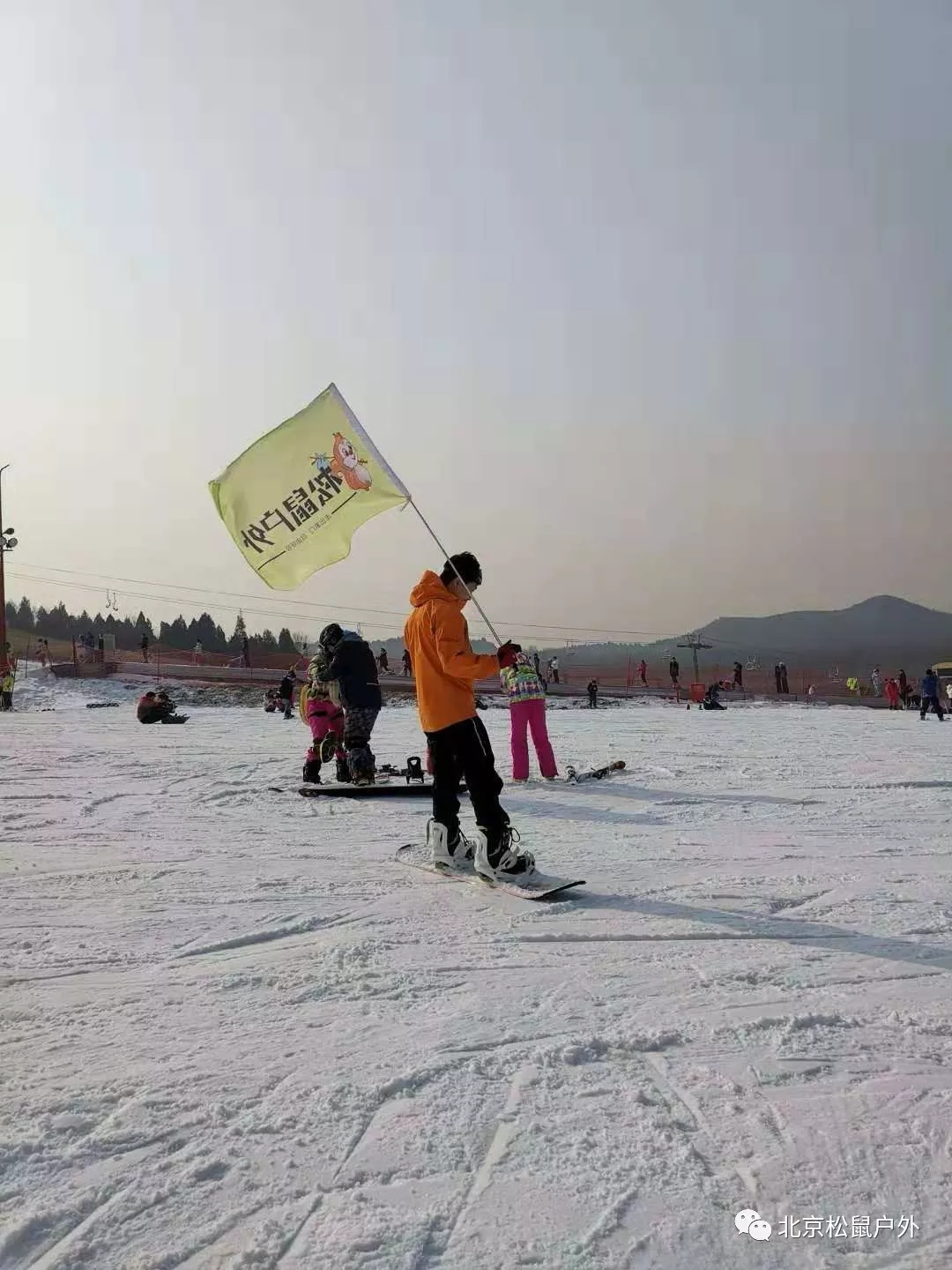 「蓮花山滑雪場」12.21/22號，雪道全開，含纜車+魔毯+車費+門票+保險+雙板初級免費教學