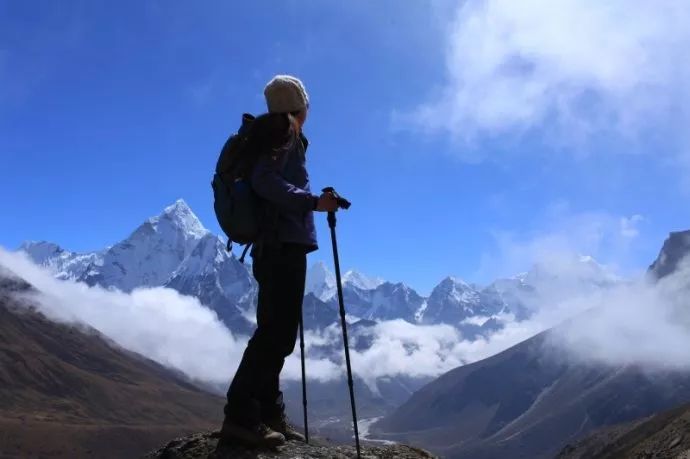 和喜歡的女生去旅游