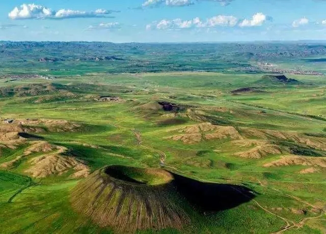 烏蘭哈達火山露營